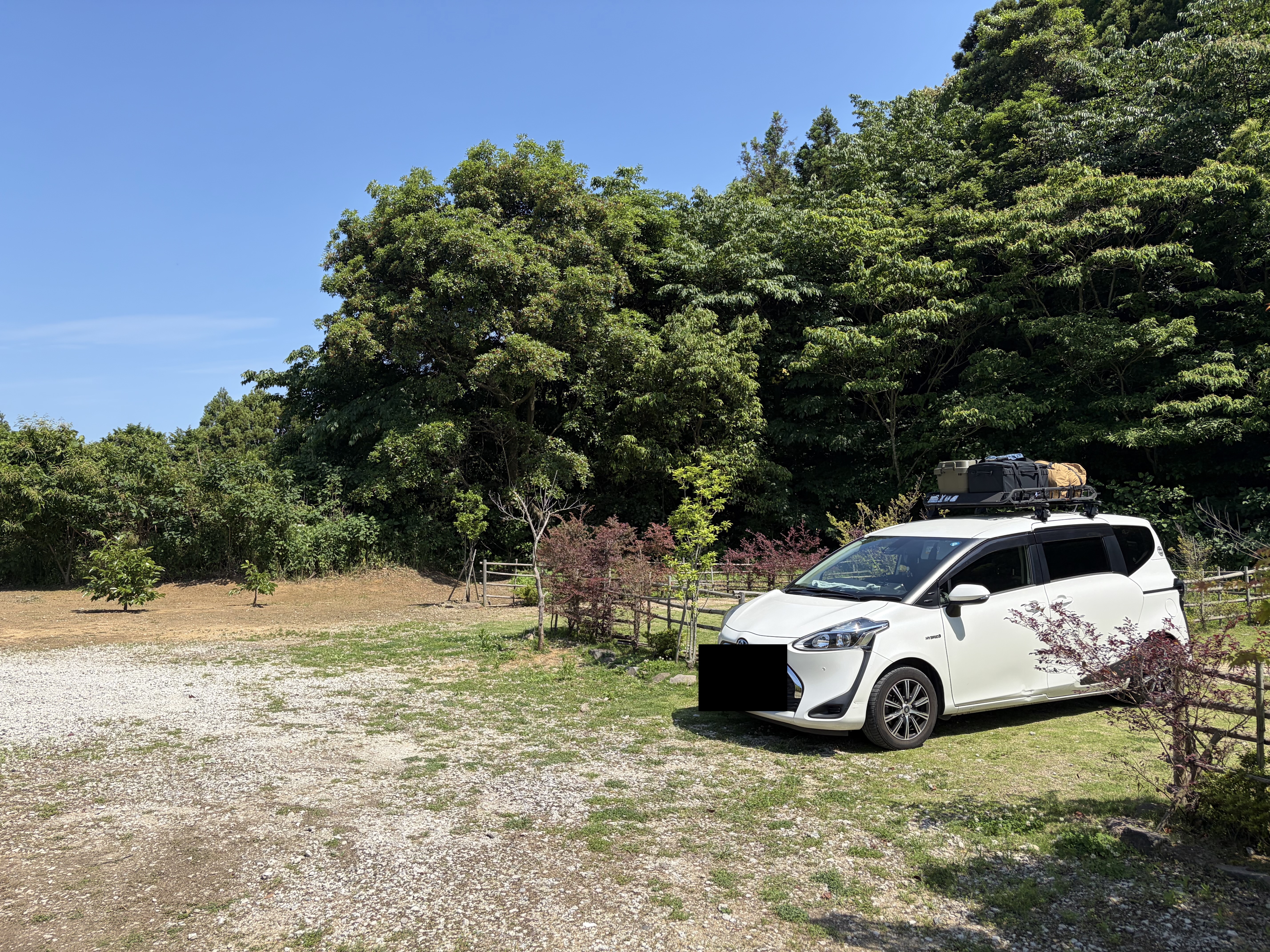 BASE.5のサイトと駐車スペースの位置関係