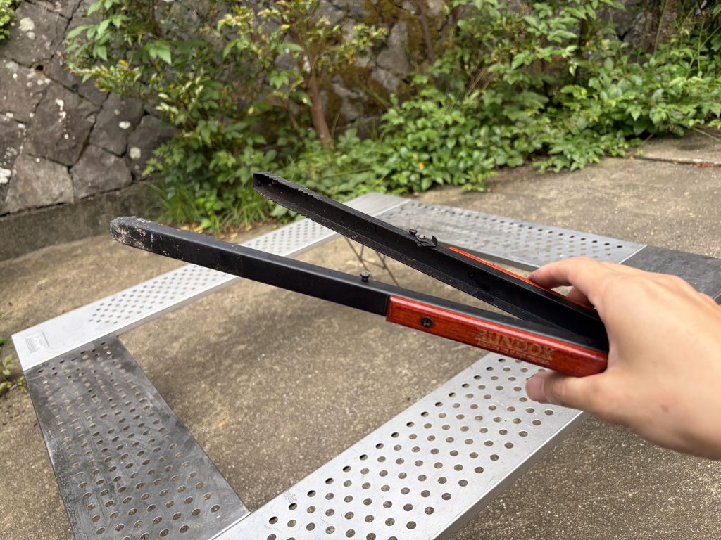 BUNDOK薪バサミ火吹き付BD-435の画像