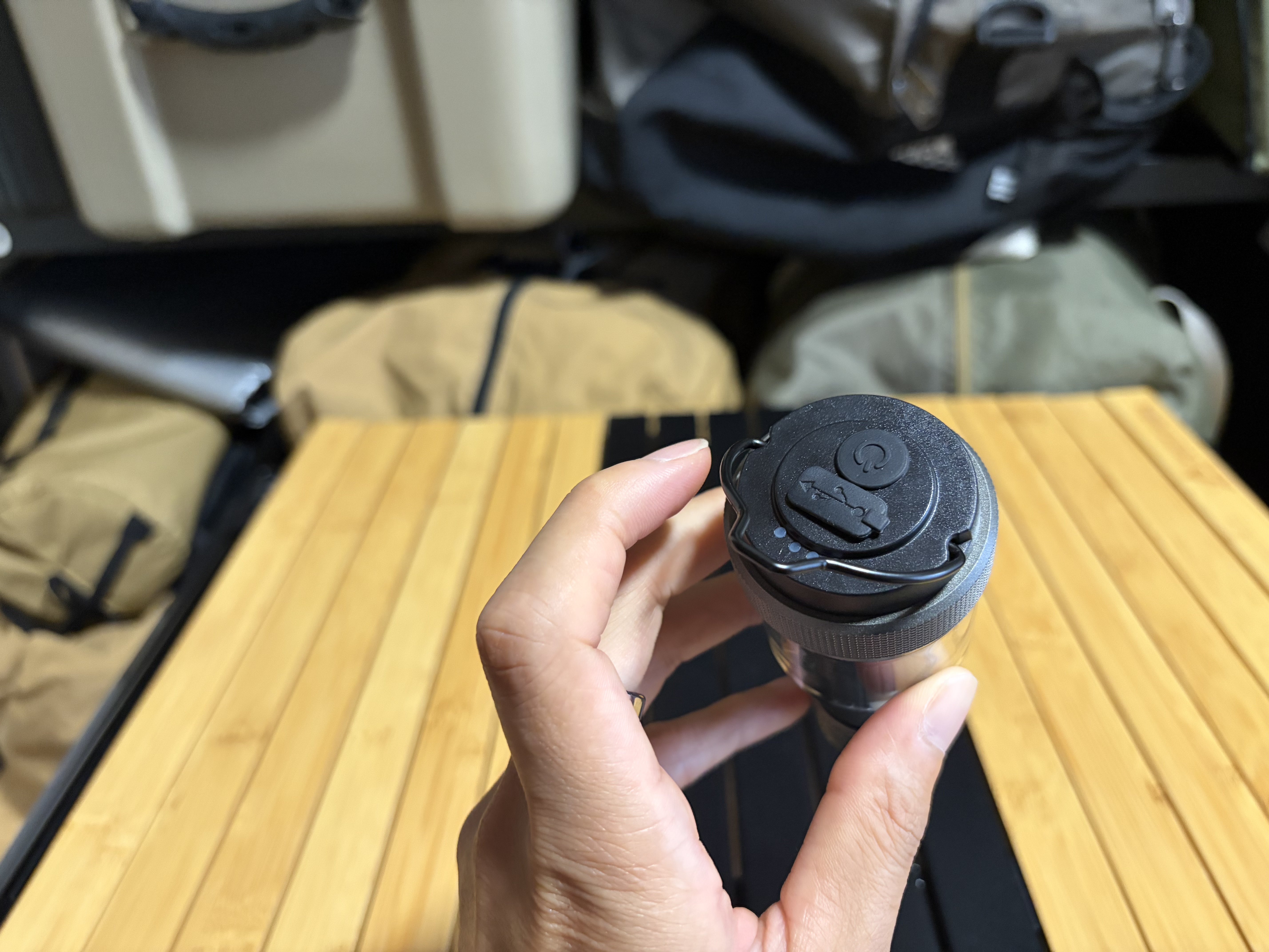 ミニマライト2.0のUSB Type-C充電ポート