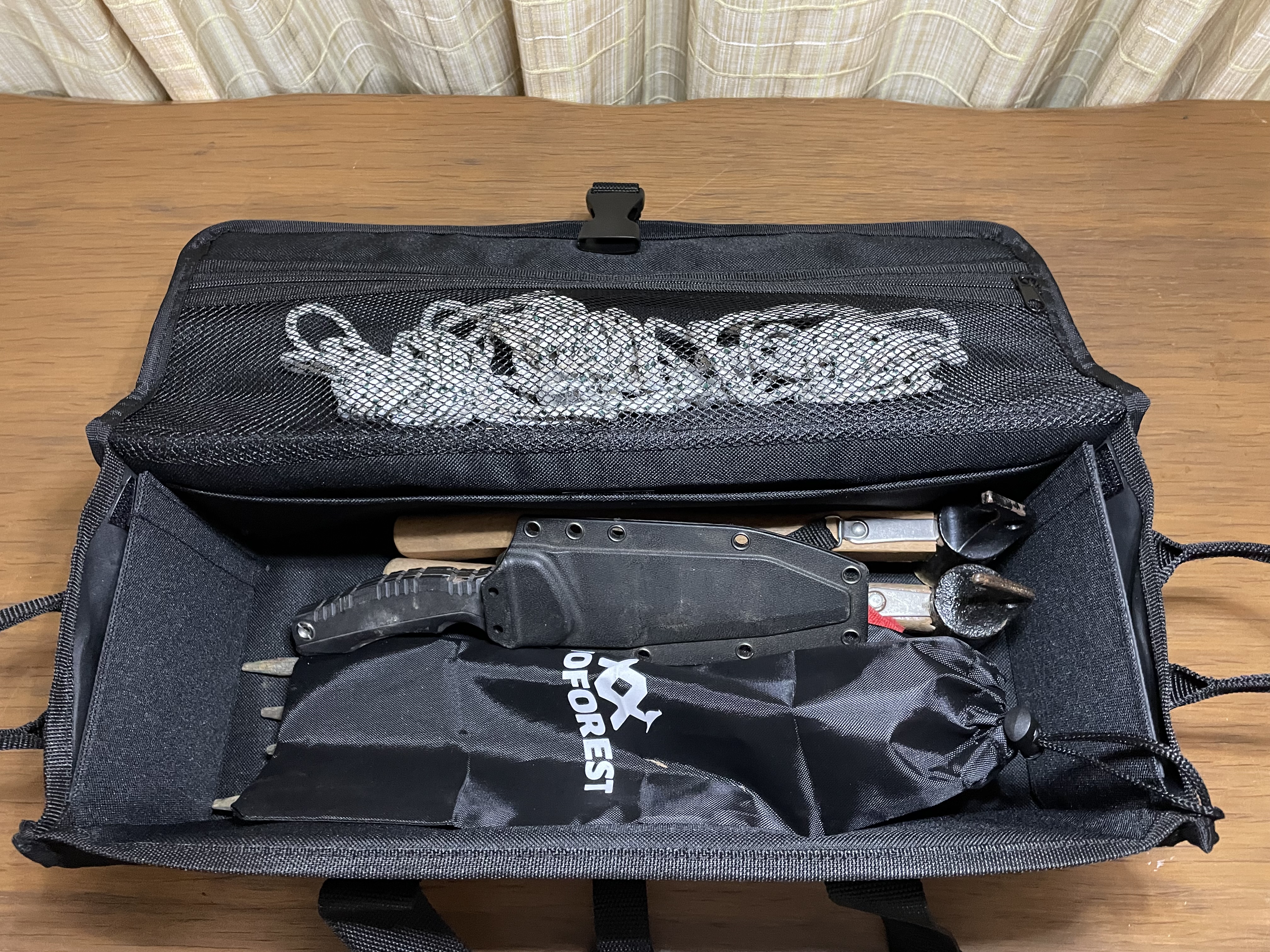 村の鍛冶屋 ペグ収納マルチコンテナボックスを実際に使用している写真
