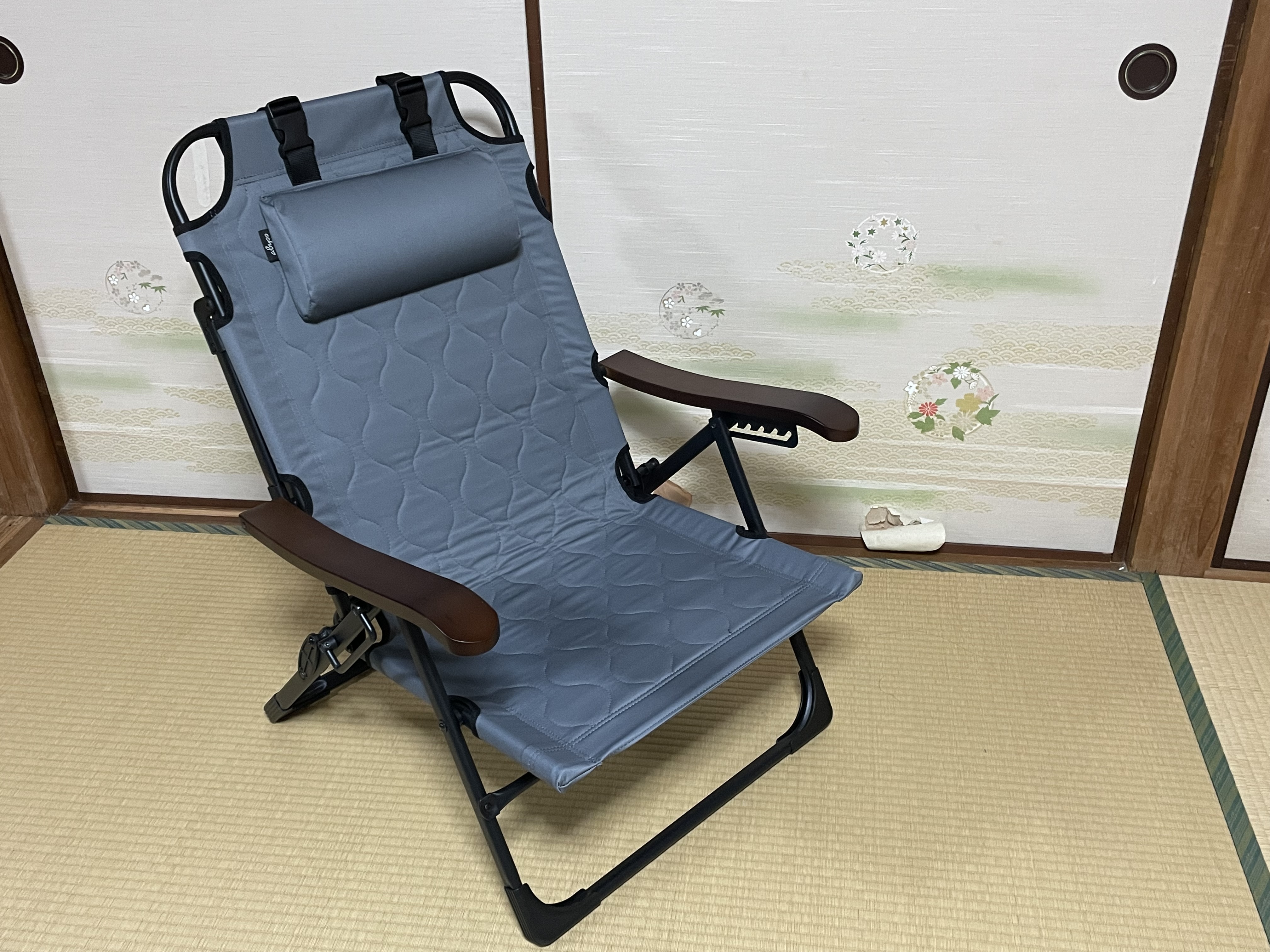 ユージャック アビスチェアの外観